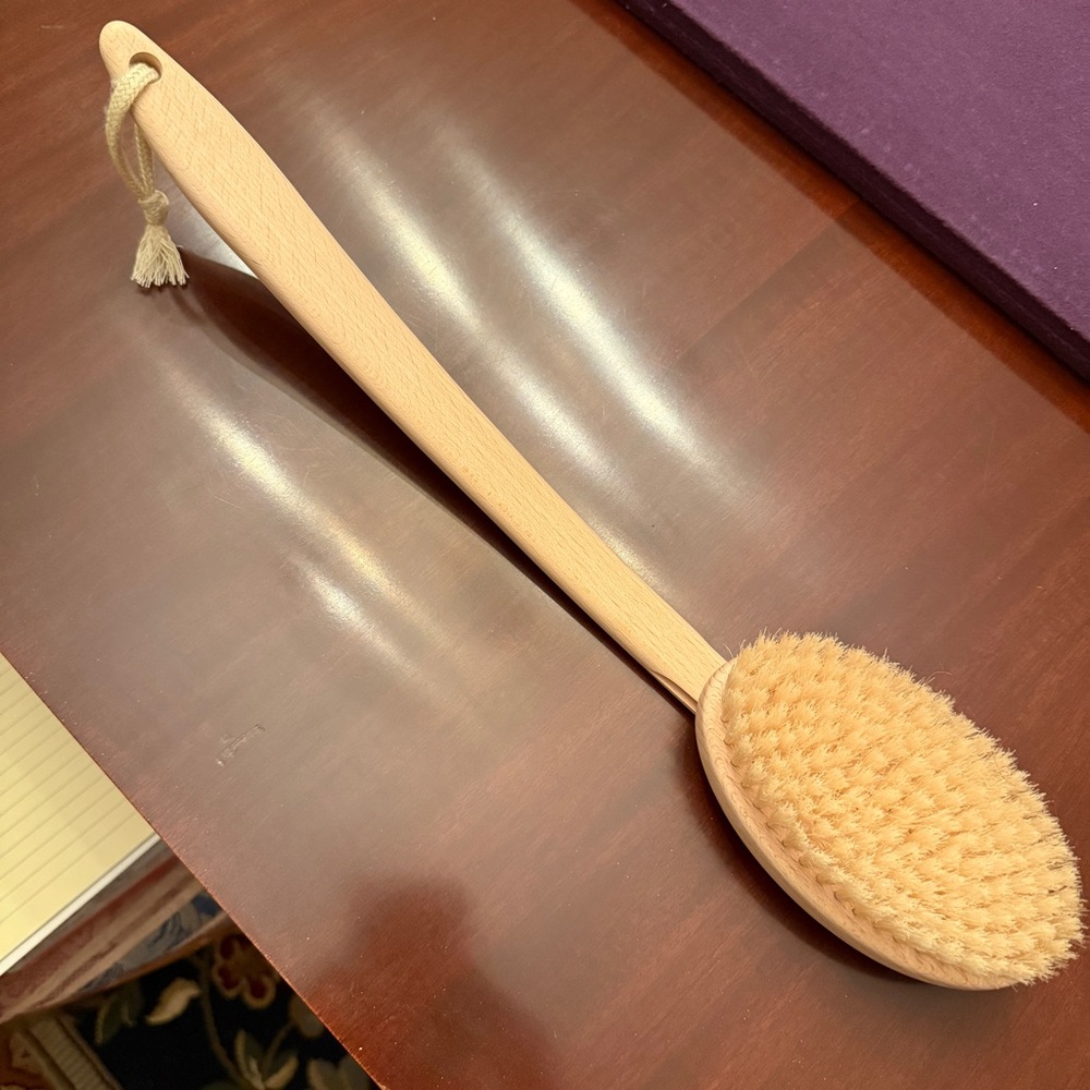 Wooden Bath Brush with Natural Bristles